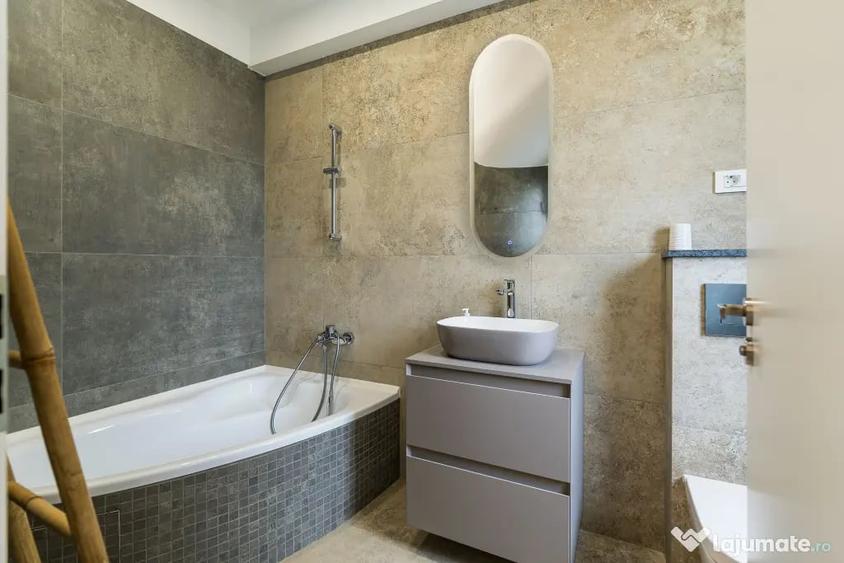 Casă cu 4 camere în Tunari