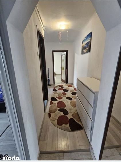 Apartament cu 2 camere decomandat în Calea București