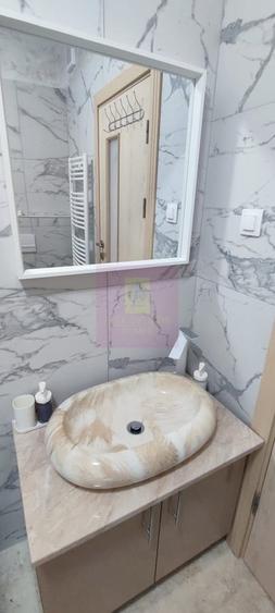 Garsonieră decomandată în Central