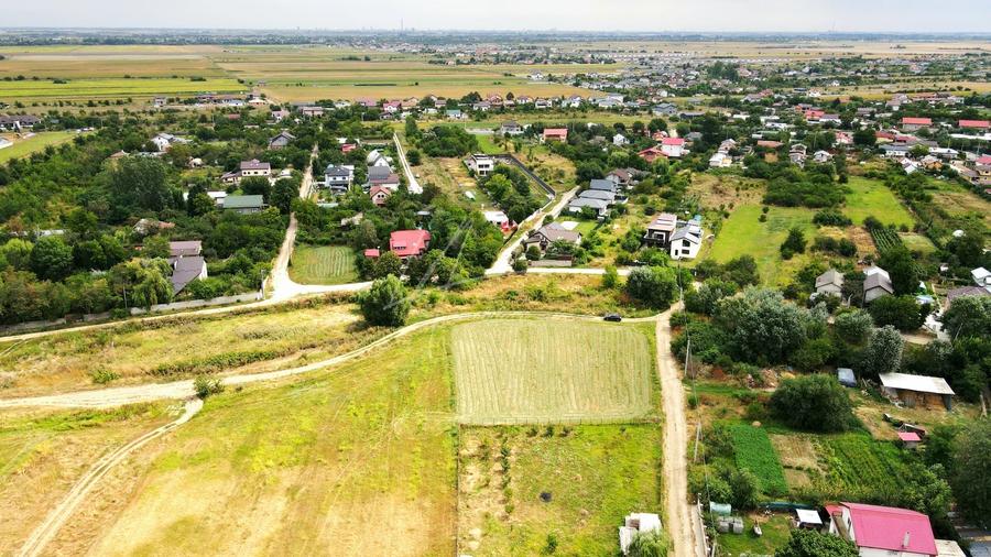 Teren Construcții intravilan de 2688 mp, în Țegheș