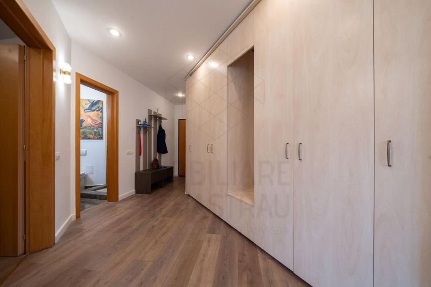 Apartament cu 4 camere decomandat, mobilat în Aviatorilor
