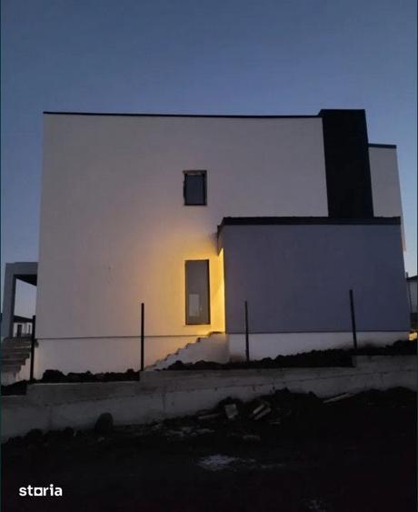 Casă cu 4 camere cu Teren 716 Mp în Baciu