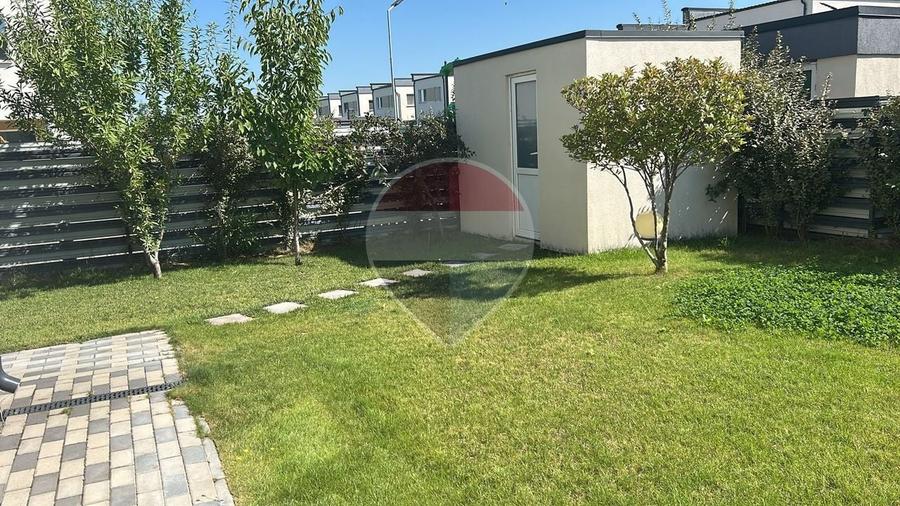 Casă individuală cu 4 camere cu Teren 450 Mp în Tamași