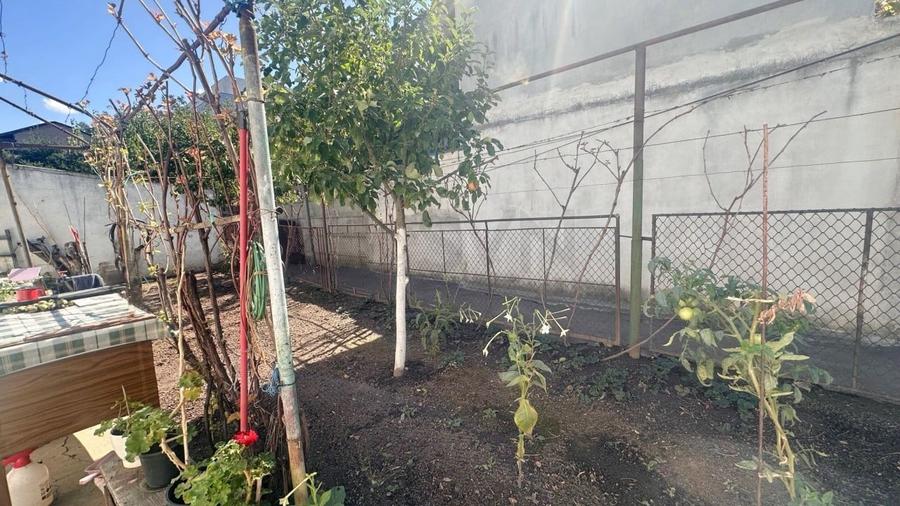 Casă individuală cu 4 camere cu Canalizare în Polonă