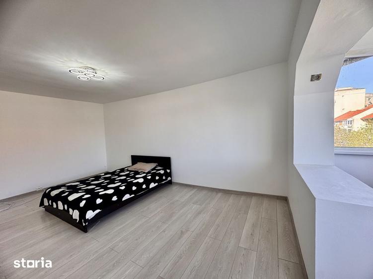 Apartament cu 2 camere decomandat în Steaua