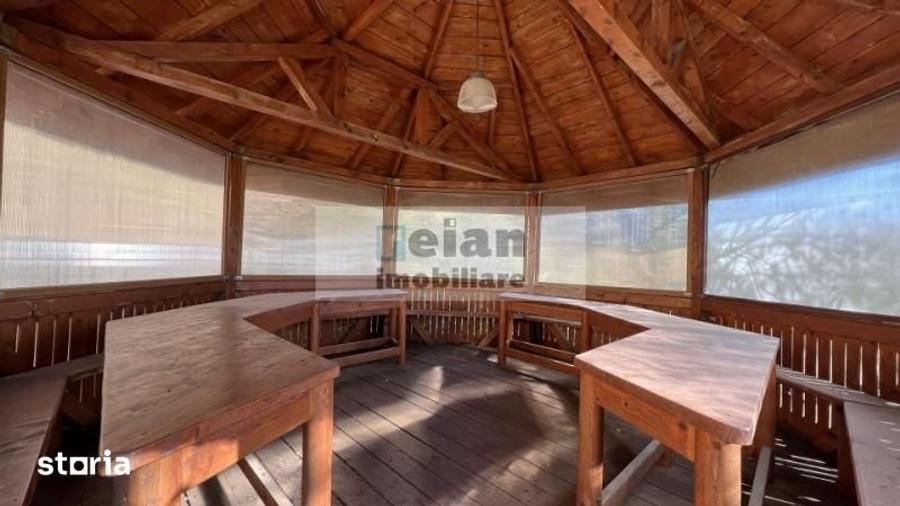 Casă cu 7 camere cu Teren 1356 Mp în Predeal