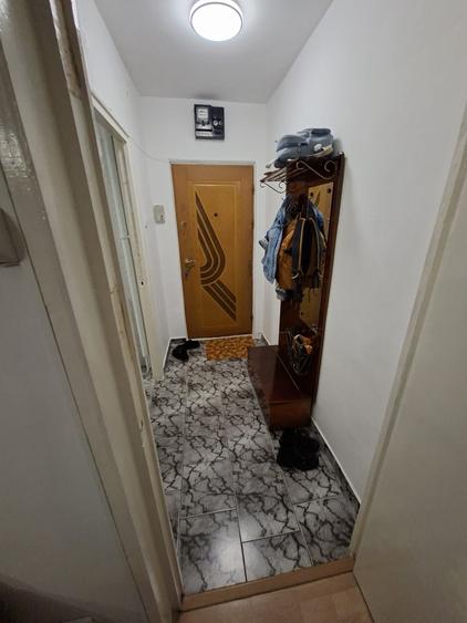 Apartament cu 2 camere semidecomandat în Drumul Carului
