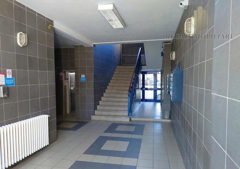 Birou, de 58 mp, în Unirii