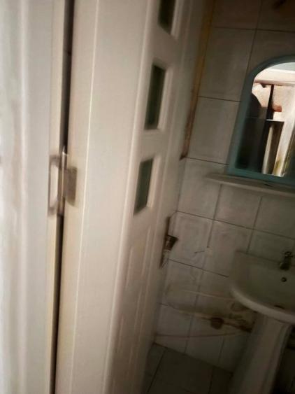 Apartament cu 4 camere decomandat în Cantacuzino