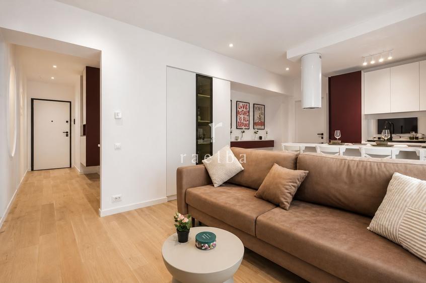 Apartament cu 2 camere semidecomandat în Panduri