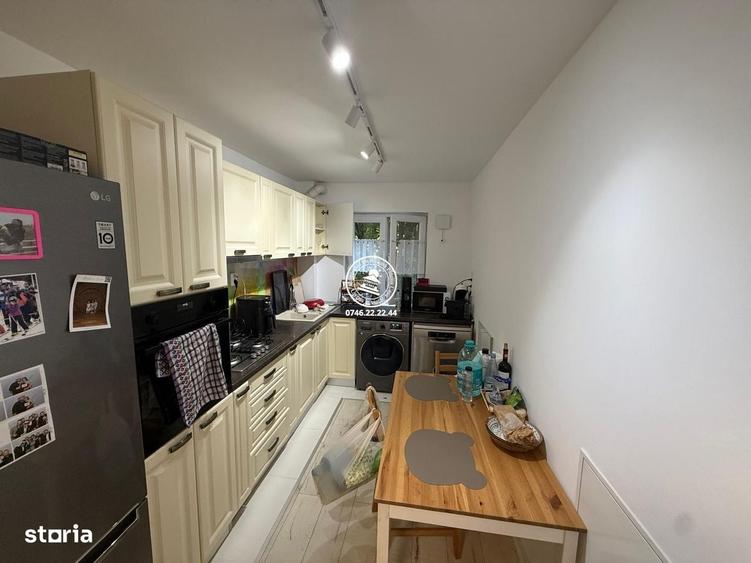 Apartament cu 4 camere semidecomandat în Tătărași