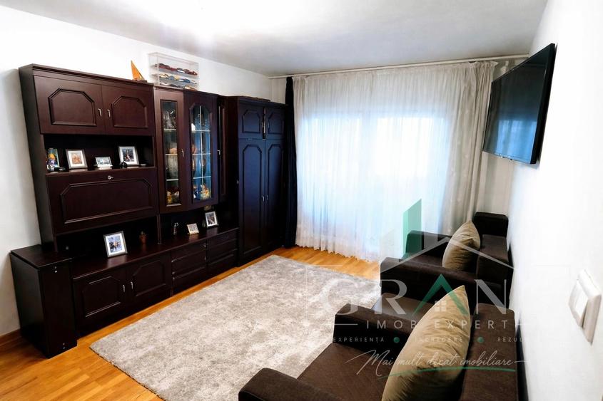 Apartament cu 2 camere decomandat, mobilat în Între Lacuri