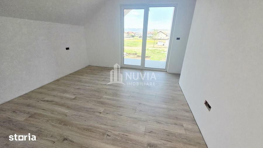 Casă cu 4 camere cu Teren 400 Mp în Micești