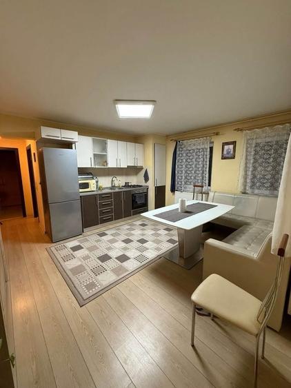 Apartament cu 2 camere decomandat în Exterior Vest