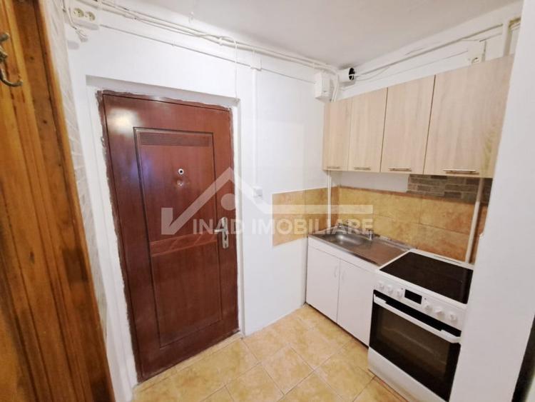 Garsonieră semidecomandată, mobilată în Dâmbul Rotund