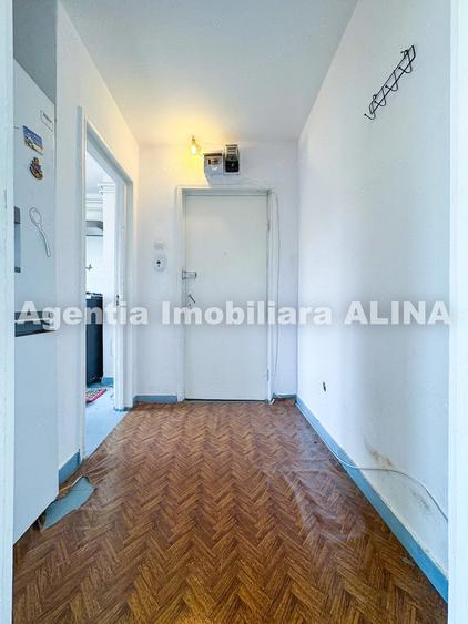 Apartament cu 2 camere semidecomandat în Piața Centrală