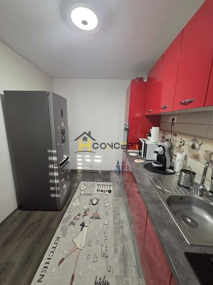 Casă individuală cu 4 camere cu Canalizare în Central