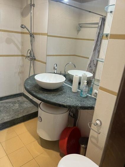 Garsonieră decomandată în Gării