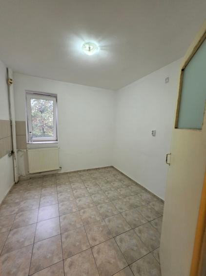 Apartament cu 3 camere decomandat în Liviu Rebreanu