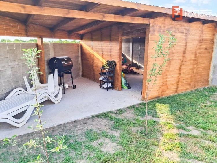 Casă cu 3 camere cu Teren 236 Mp în Bucovăț (Remetea Mare)
