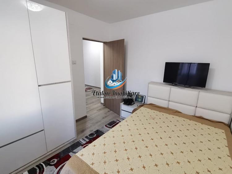 Apartament cu 2 camere decomandat în Precista