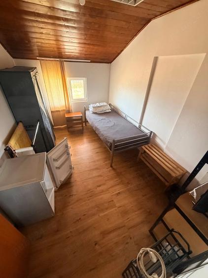 Casă cu 4 camere cu Teren 2300 Mp în Torontalului