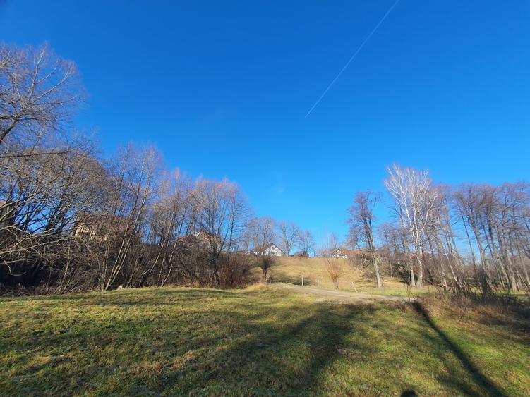 Teren Construcții intravilan de 2300 mp, în Bran