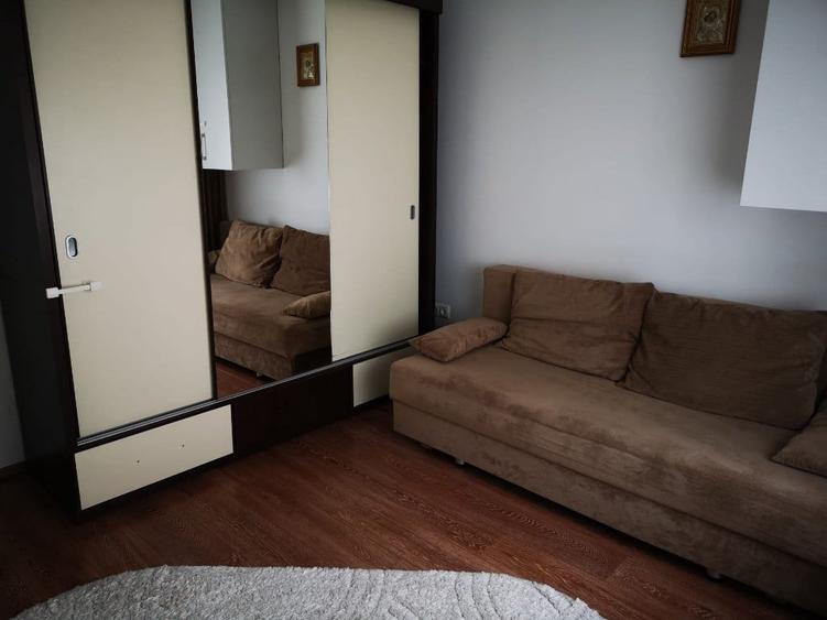 Apartament cu 3 camere decomandat în Octavian Goga