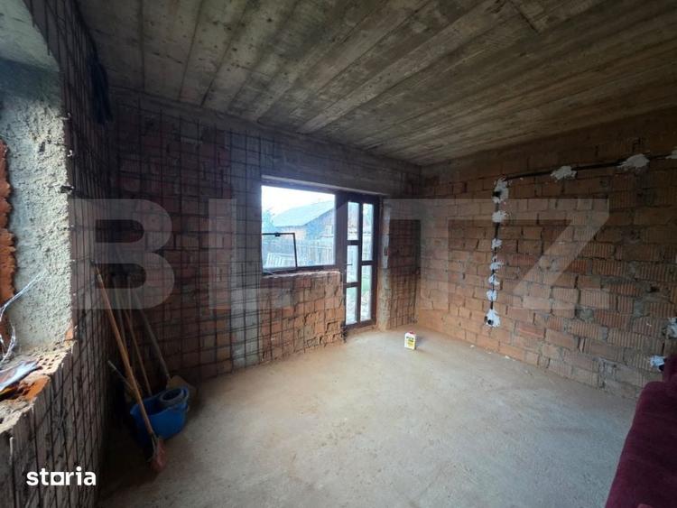 Casă cu 4 camere cu Teren 1111 Mp în Brazi