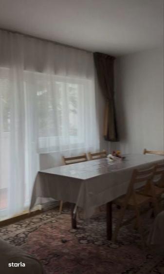 Apartament cu 4 camere în Zorilor