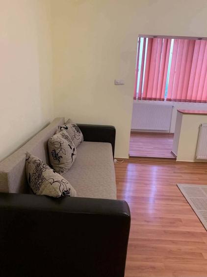 Garsonieră decomandată în Kiriac