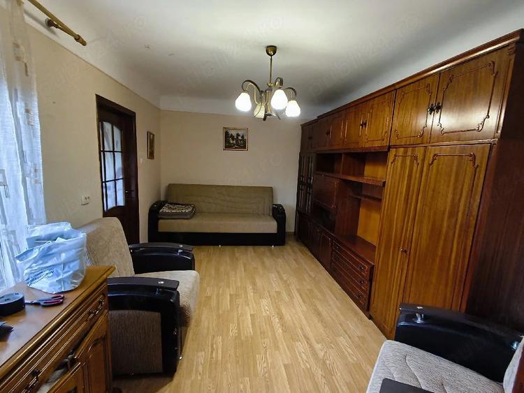 Casă cu 2 camere cu Teren 200 Mp în Central
