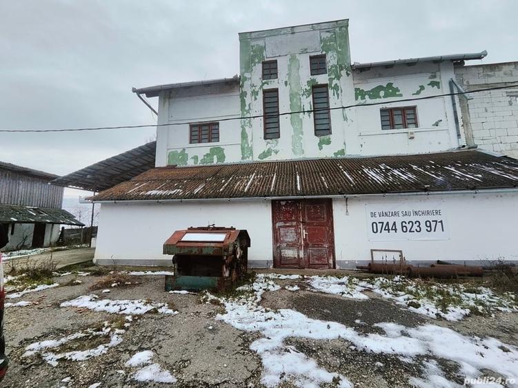 Spațiu comercial, de 600 mp, în Central