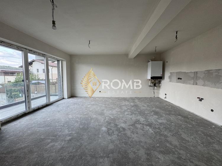 Apartament cu 5 camere semidecomandat în Mănăștur