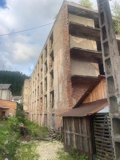 Apartament cu 5 camere decomandat în Central