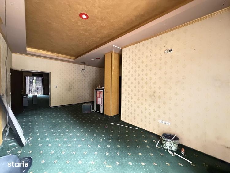 Spațiu comercial, de 66 mp, în Central