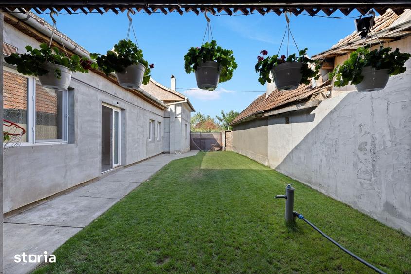 Casa in Pecica, gata de mutare renovata ?i complet utilata - 14
