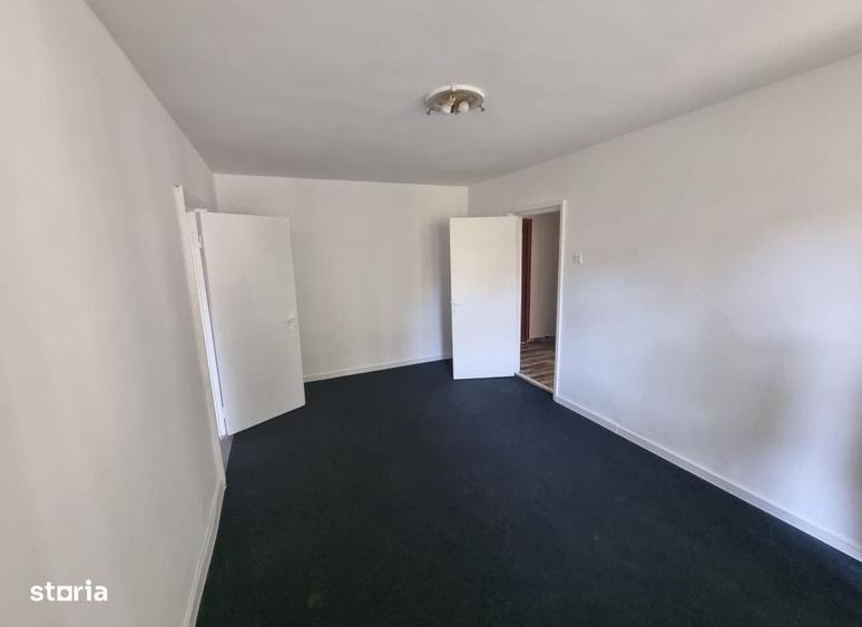 Apartament cu 2 camere semidecomandat în Tătărași