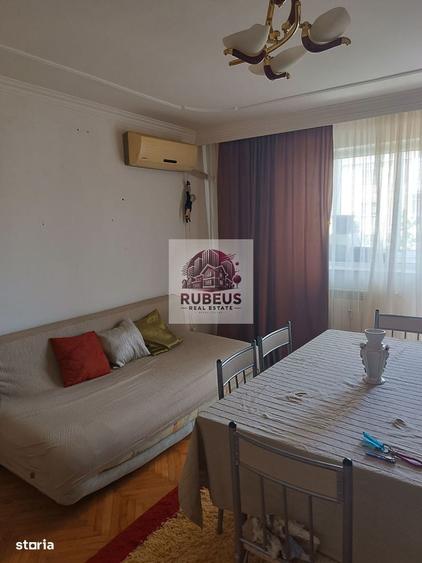 Apartament cu 4 camere în Gura Văii