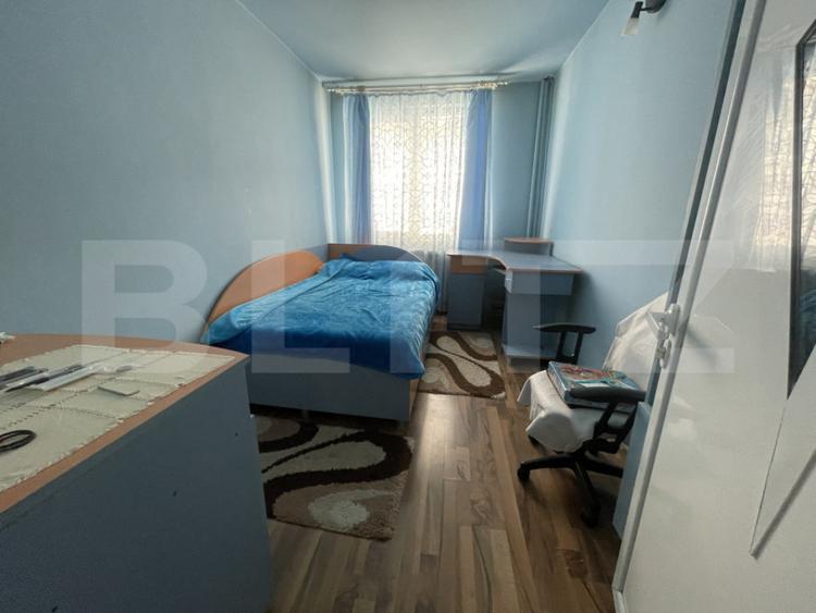 Apartament cu 4 camere decomandat, mobilat în Porolissum