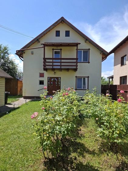 Casă cu Teren 600 Mp în Central