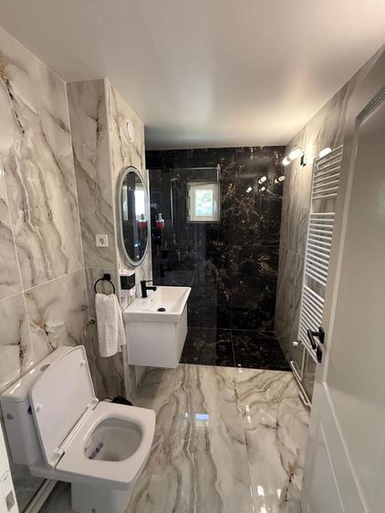 Apartament cu 2 camere decomandat în 1 Mai