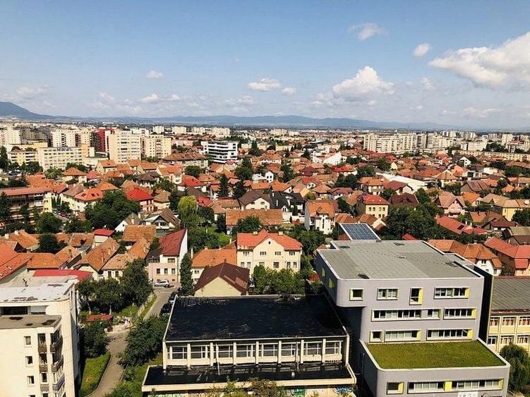 Birou, de 82 mp, în Centrul Civic