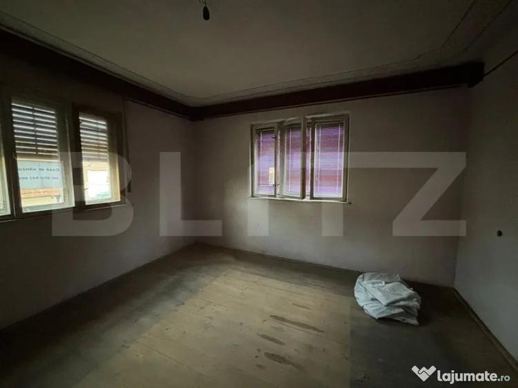 Casă cu 5 camere cu Teren 2200 Mp în Șimleu Silvaniei