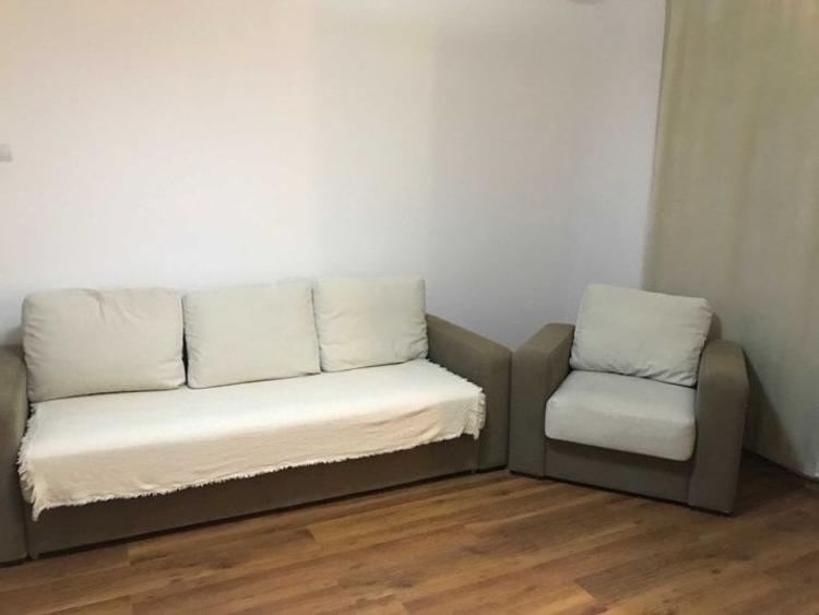 Apartament cu 2 camere decomandat, mobilat în Nerva Traian