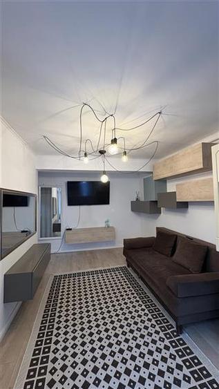 Apartament cu 2 camere circular, mobilat în Dâmbul Rotund