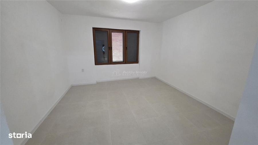 Spațiu comercial, de 130 mp, în Răcășdia