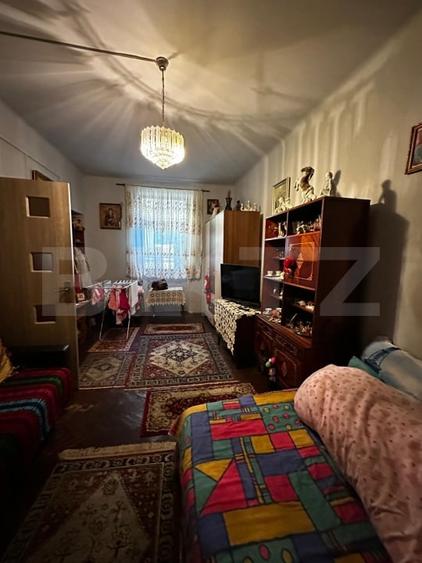 Casă individuală cu 2 camere cu Canalizare în Central