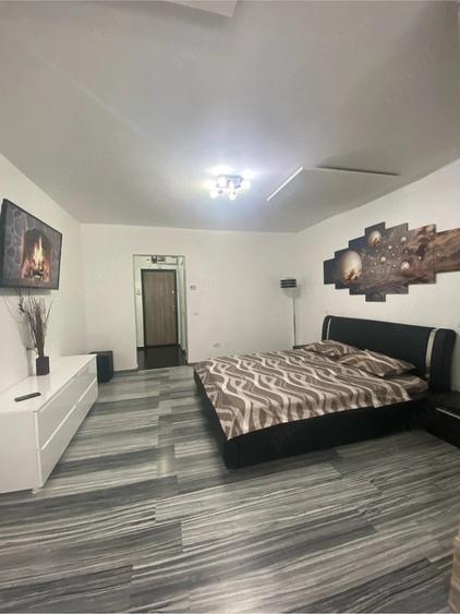 Garsonieră decomandată în Mazepa 1