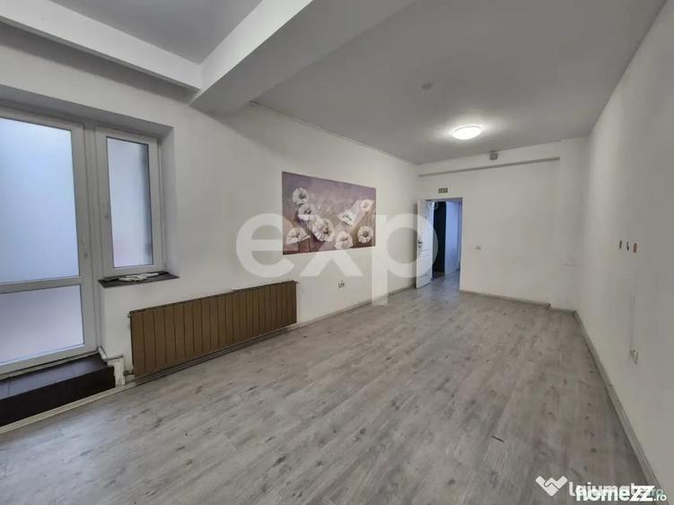 Casă cu 10 camere cu Teren 158 Mp în Dorobanți
